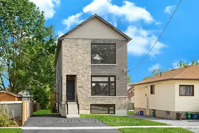 Detached in Oshawa