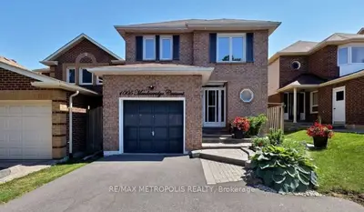 Detached in Pickering