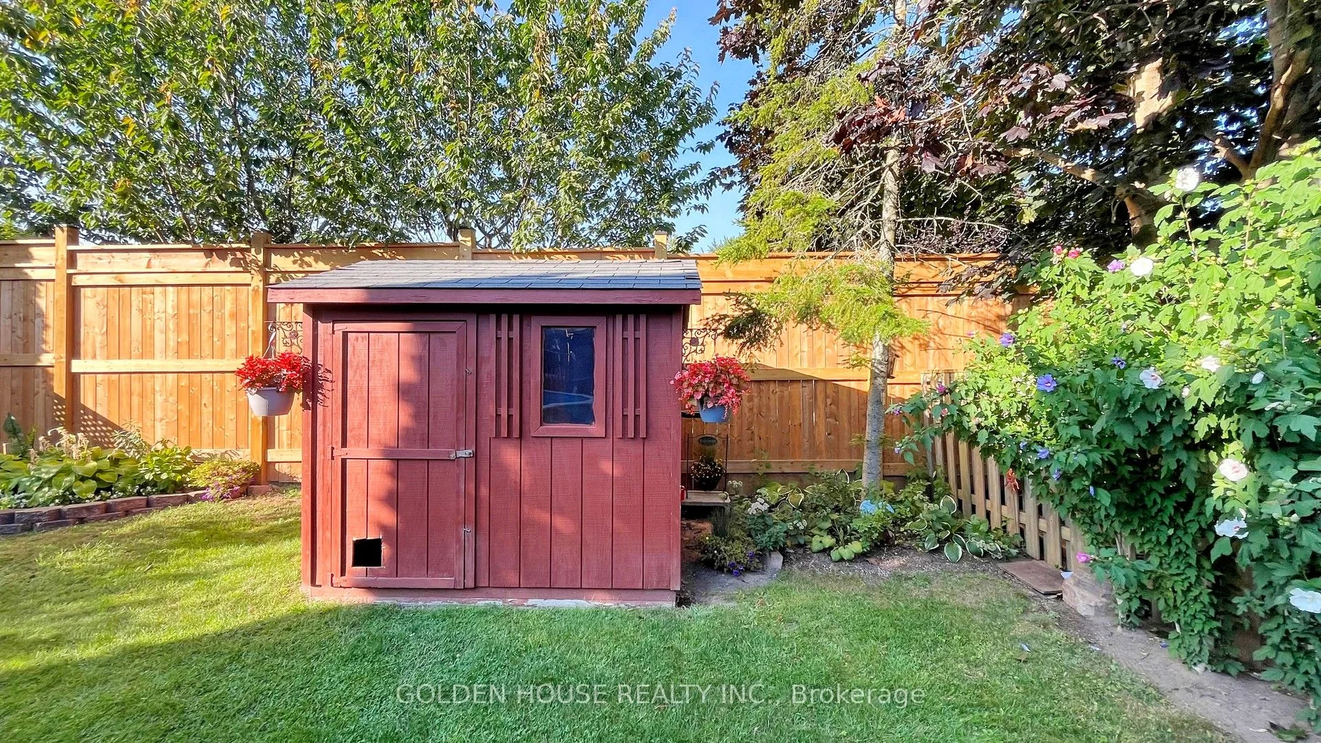 792 Beatrice Street E, Oshawa, ON L1K 2H7