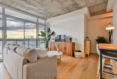 Condo Apartment in Toronto