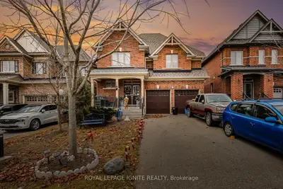 Detached in Oshawa