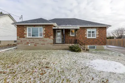 Detached in Oshawa
