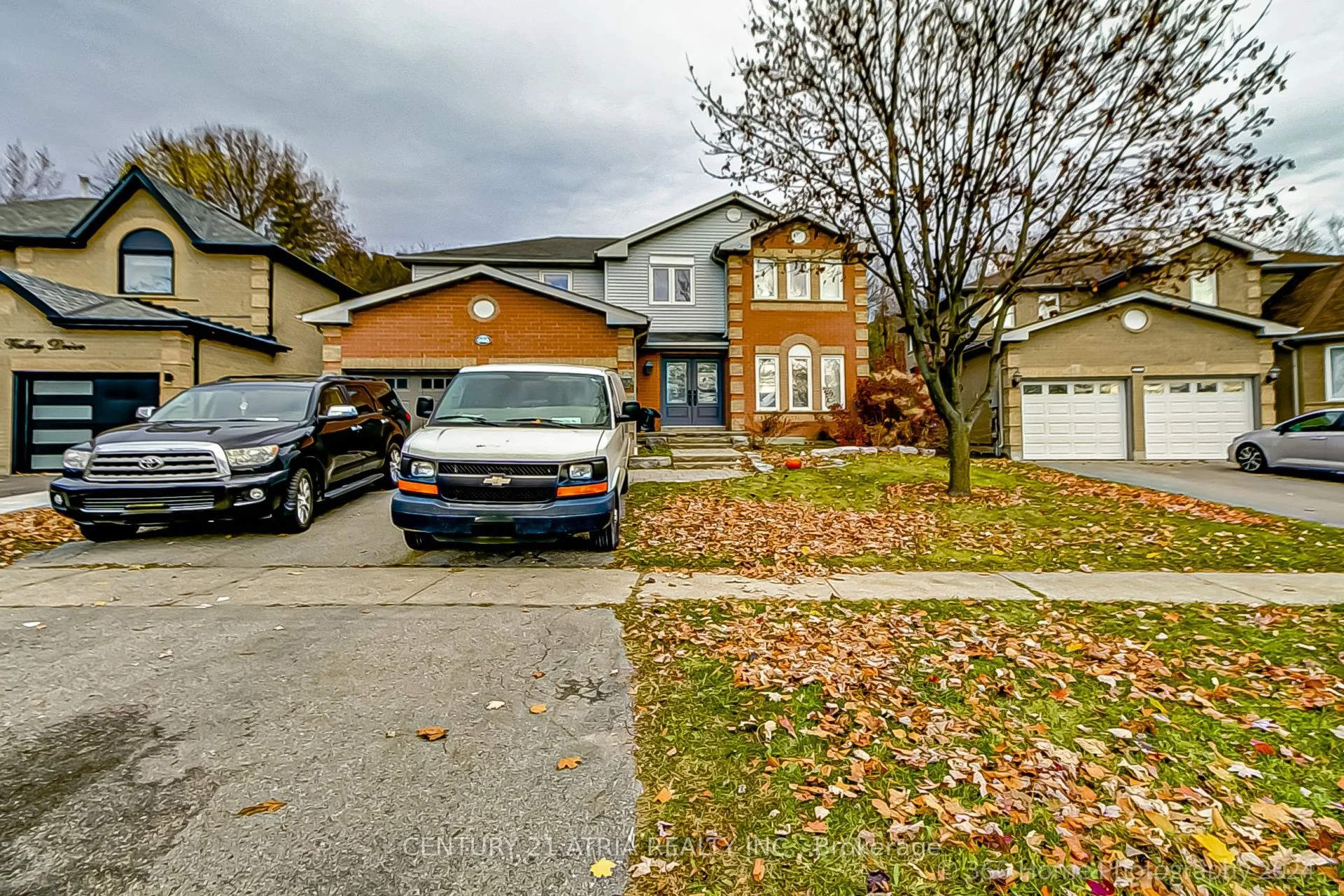Detached in Oshawa