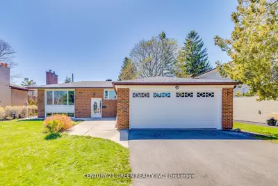 Detached in Toronto
