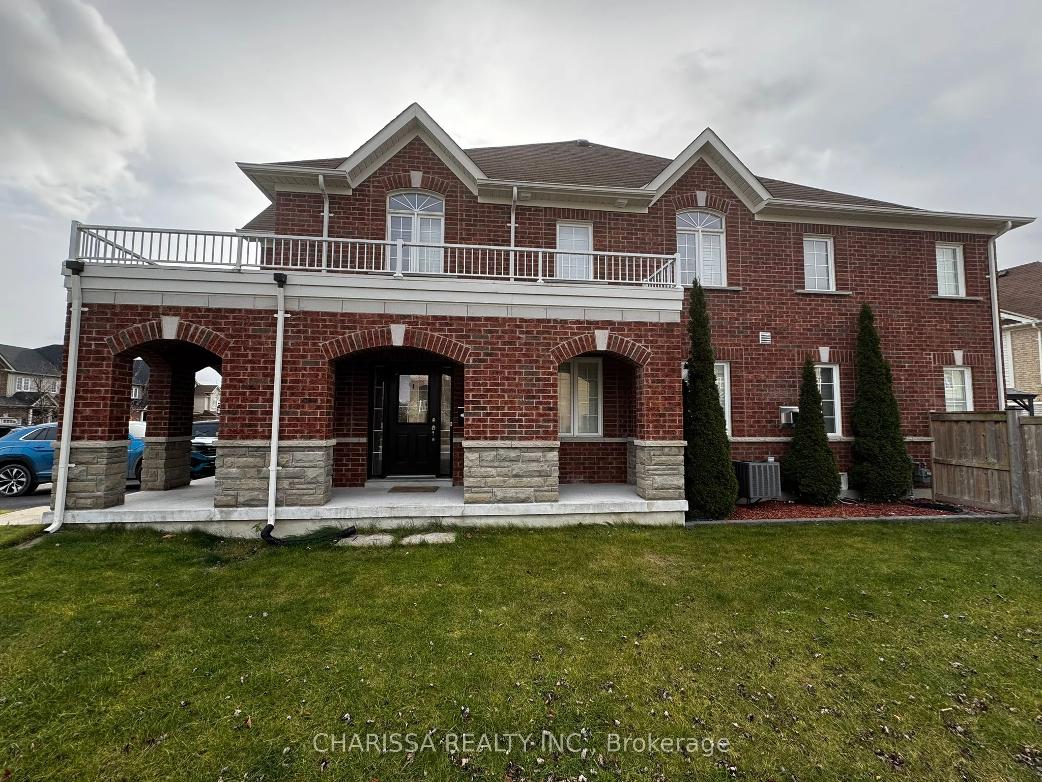 Upper Level in Clarington