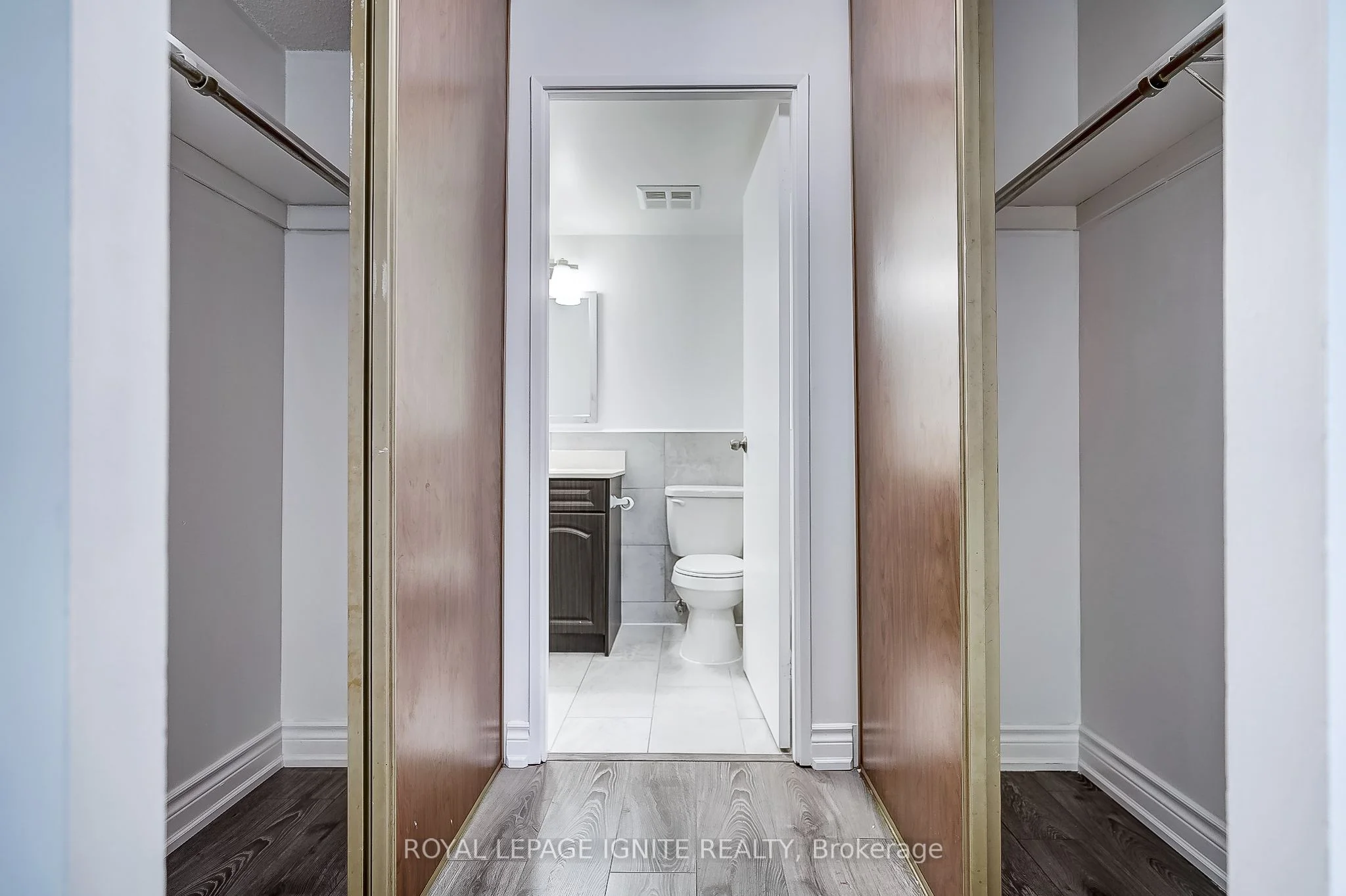 100 Wingarden Court 1913, Toronto E11, ON M1B 2P4