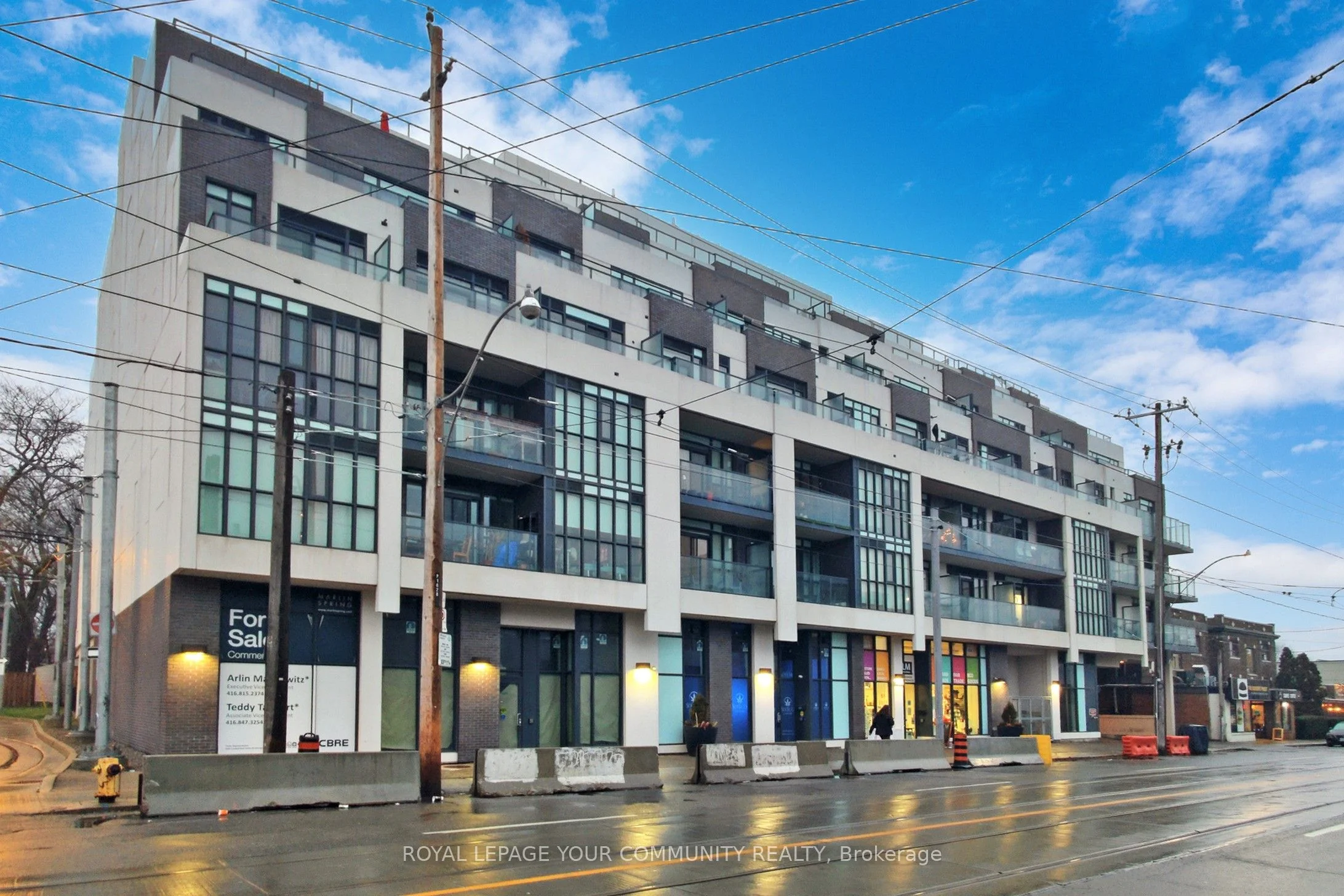 Condo Apartment in Toronto