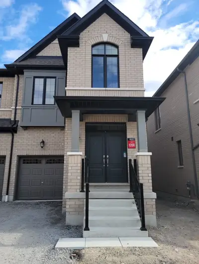 Att/Row/Townhouse in Pickering