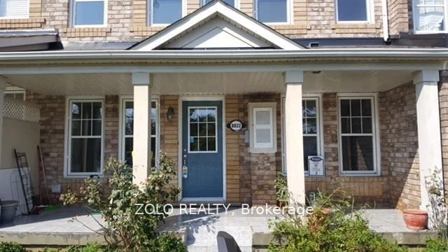 Att/Row/Townhouse in Toronto