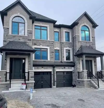 Semi-Detached in Pickering