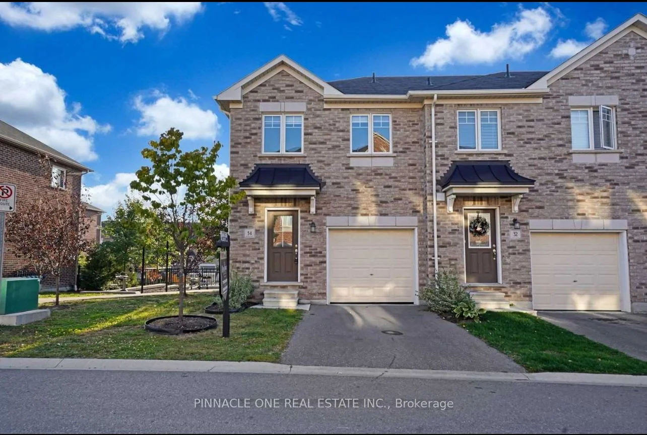Att/Row/Townhouse in Clarington