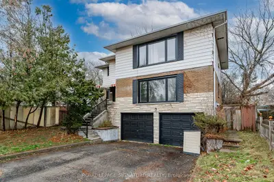 Detached in Oshawa
