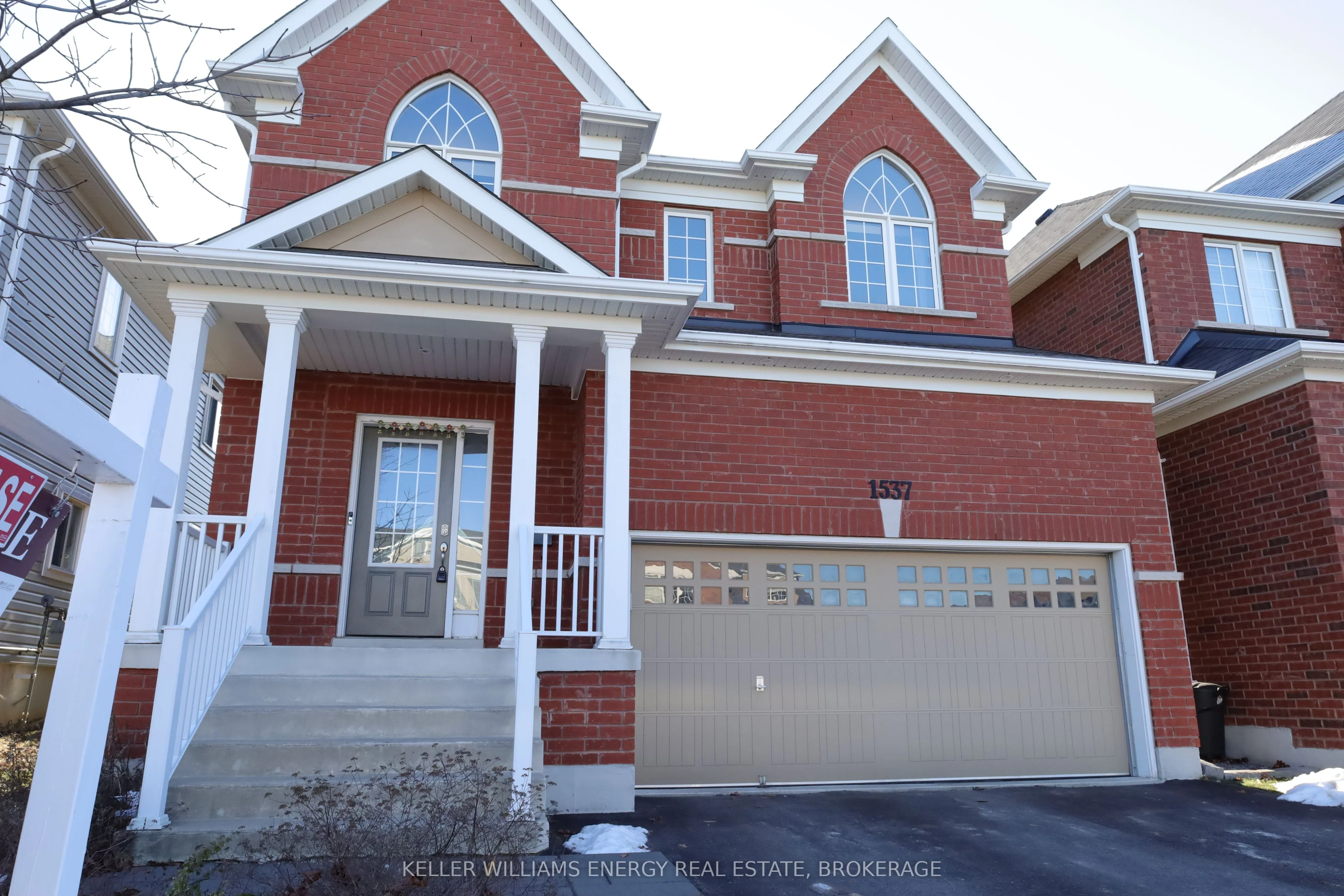 1537 Woodstream Avenue, Oshawa, On L1k 0v1