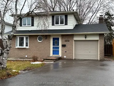 Detached in Oshawa