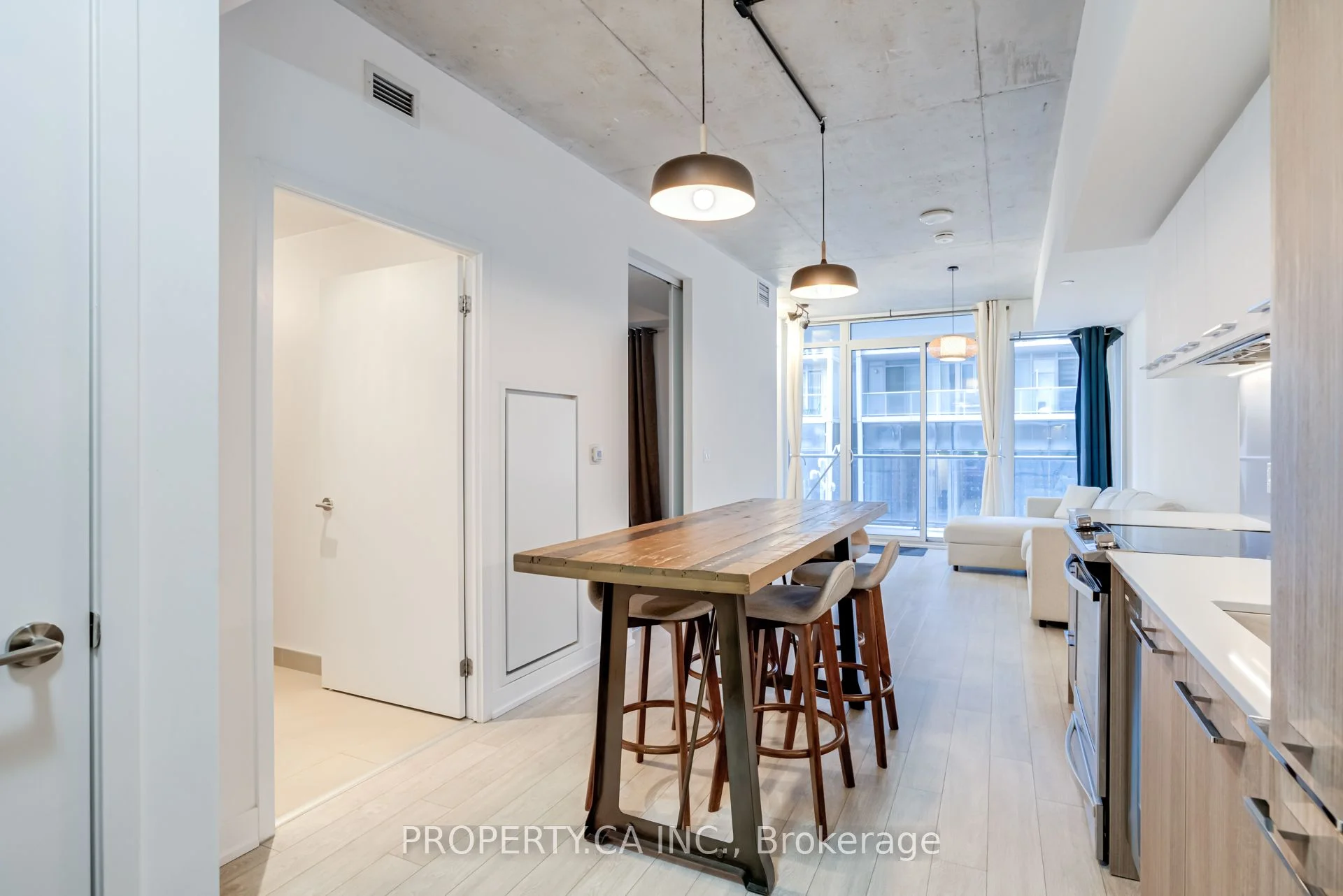 Condo Apartment in Toronto