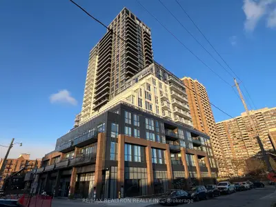 Condo Apartment in Toronto