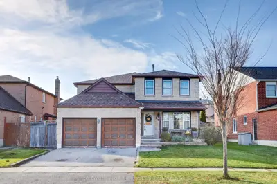 Detached in Pickering