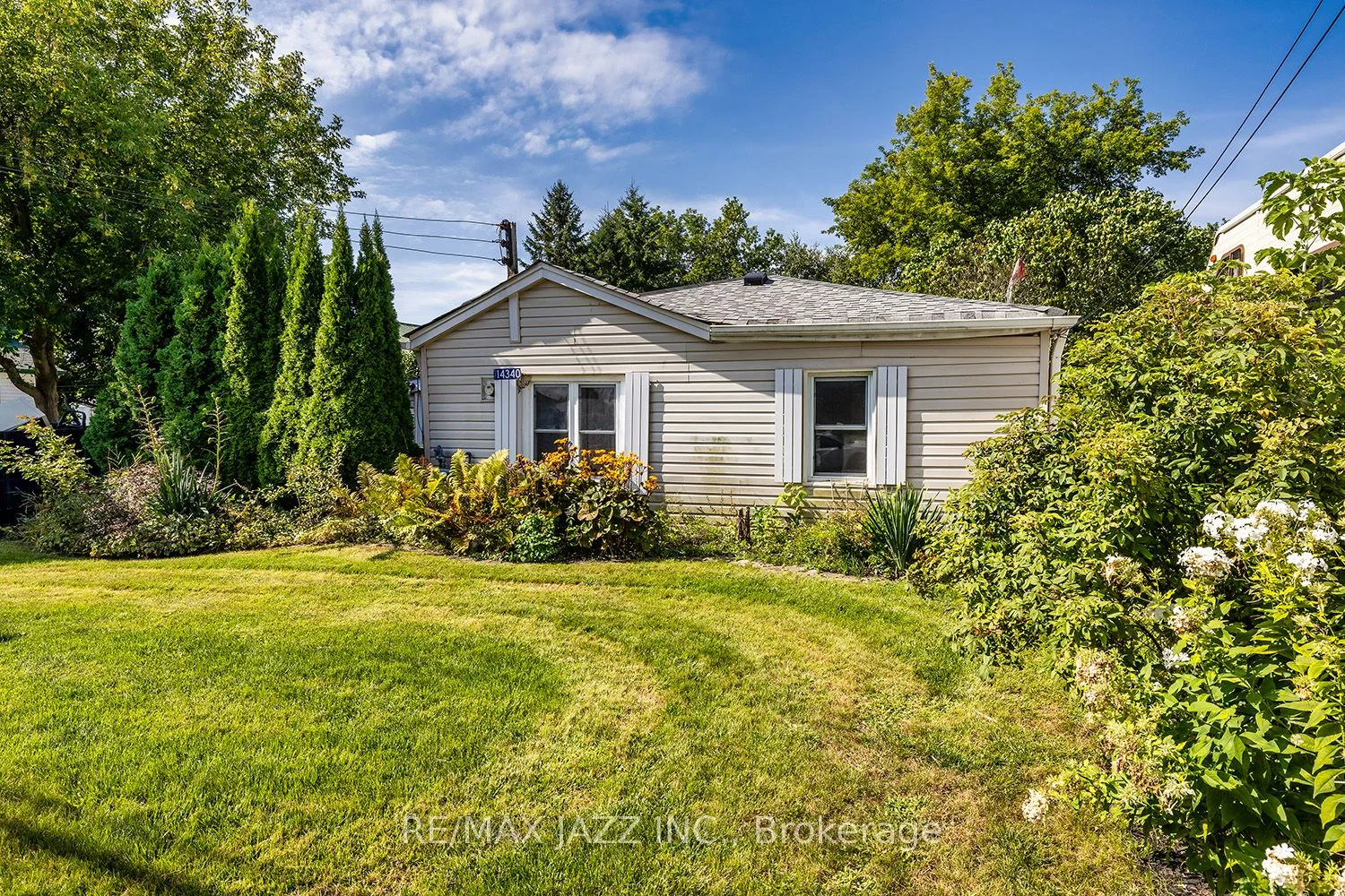 Detached in Scugog