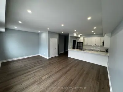 Triplex in Oshawa