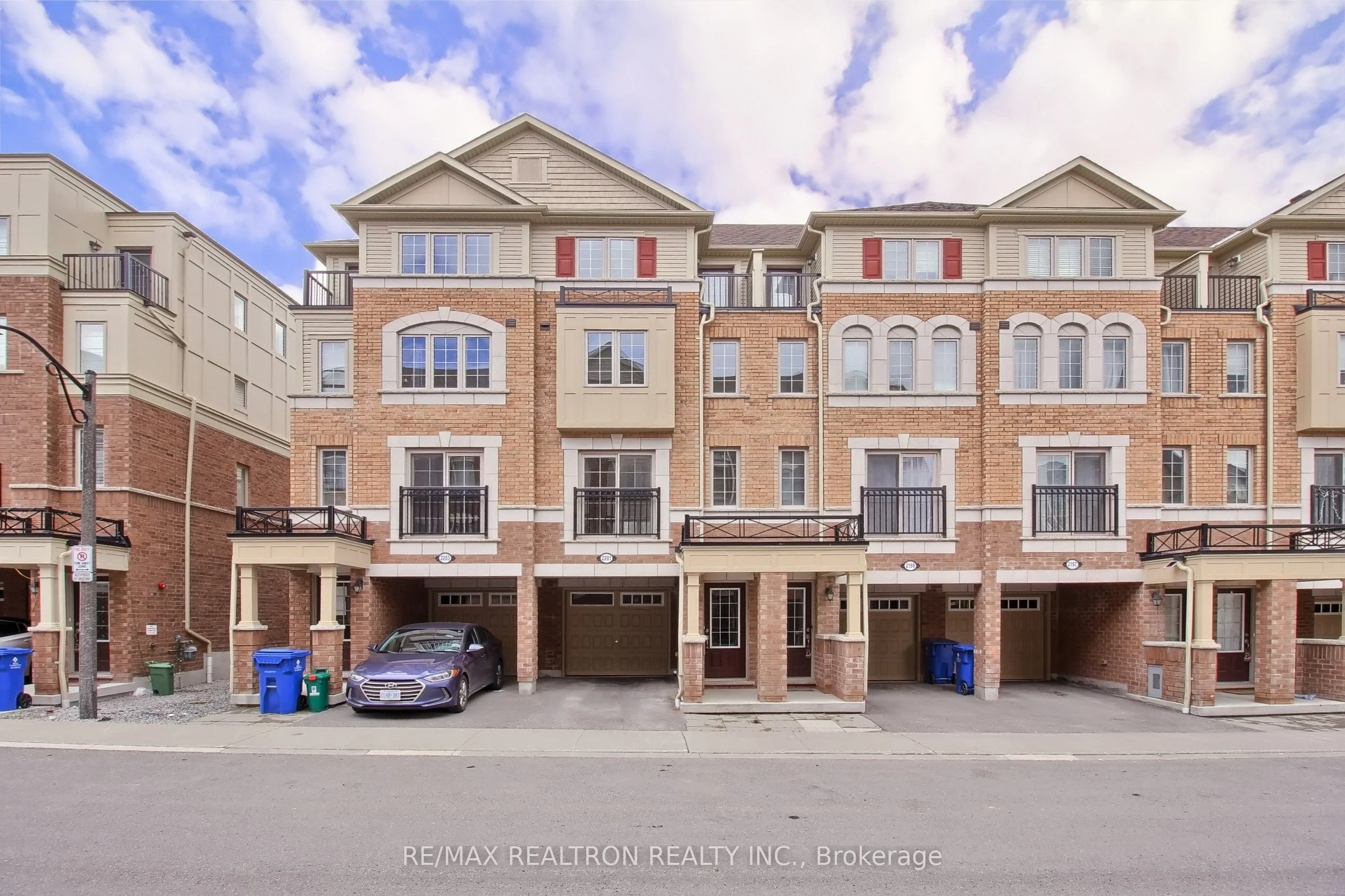 Condo Townhouse in Oshawa