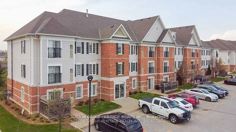 94 Aspen Springs Drive 110, Clarington, On L1c 5n3