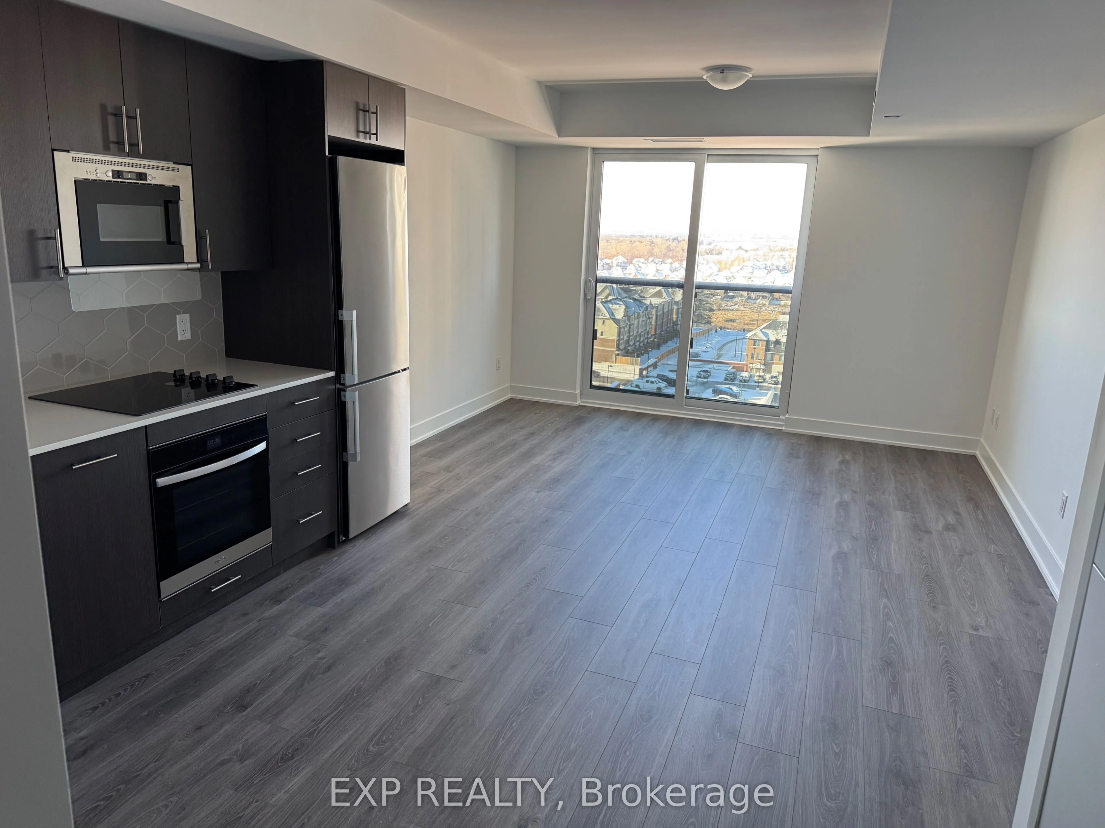Condo Apartment in Oshawa