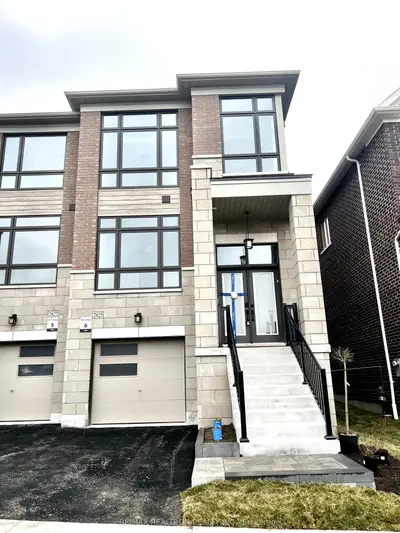 Att/Row/Townhouse in Pickering