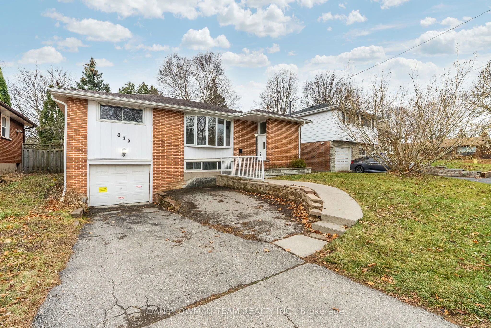 Detached in Oshawa