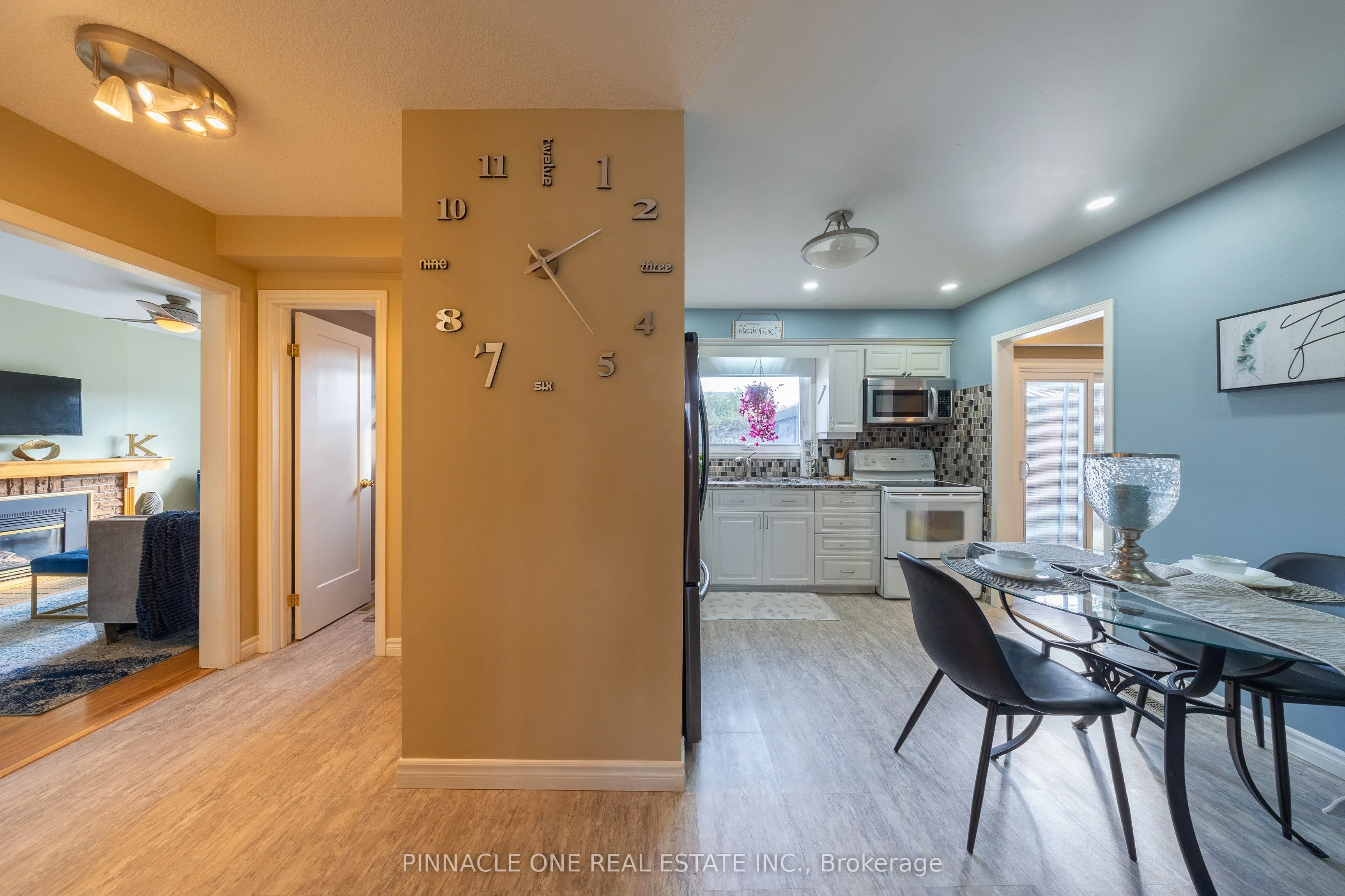 5 Chantel Court, Clarington, ON L1C 3P3