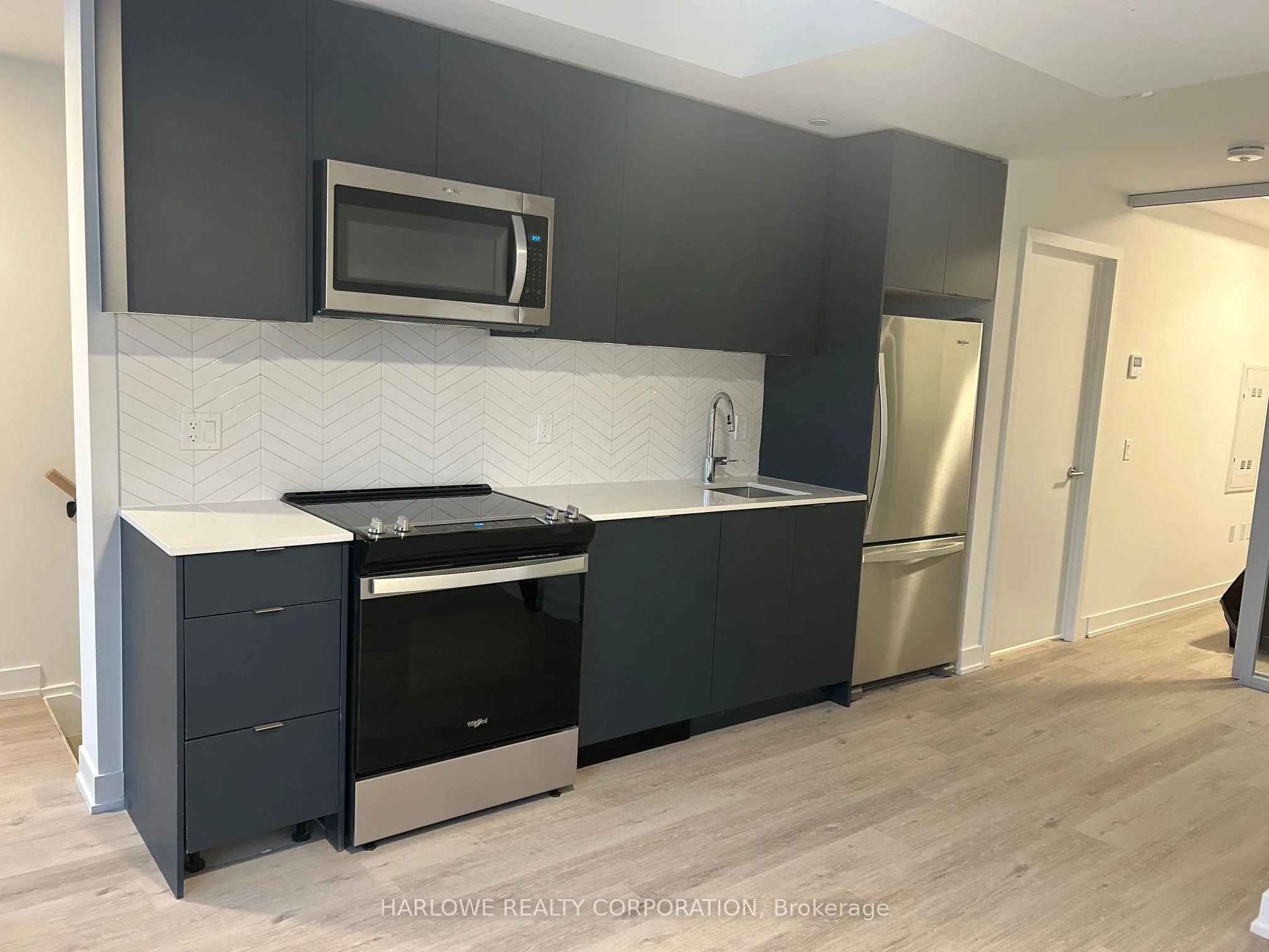 1604 Charles Street 126 B, Whitby, On L1n 1b9