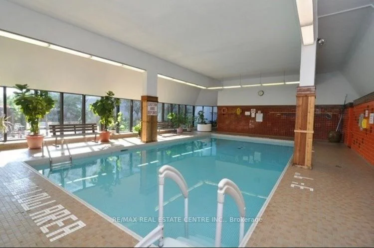 55 William Street E 301, Oshawa, ON L1G 7C9