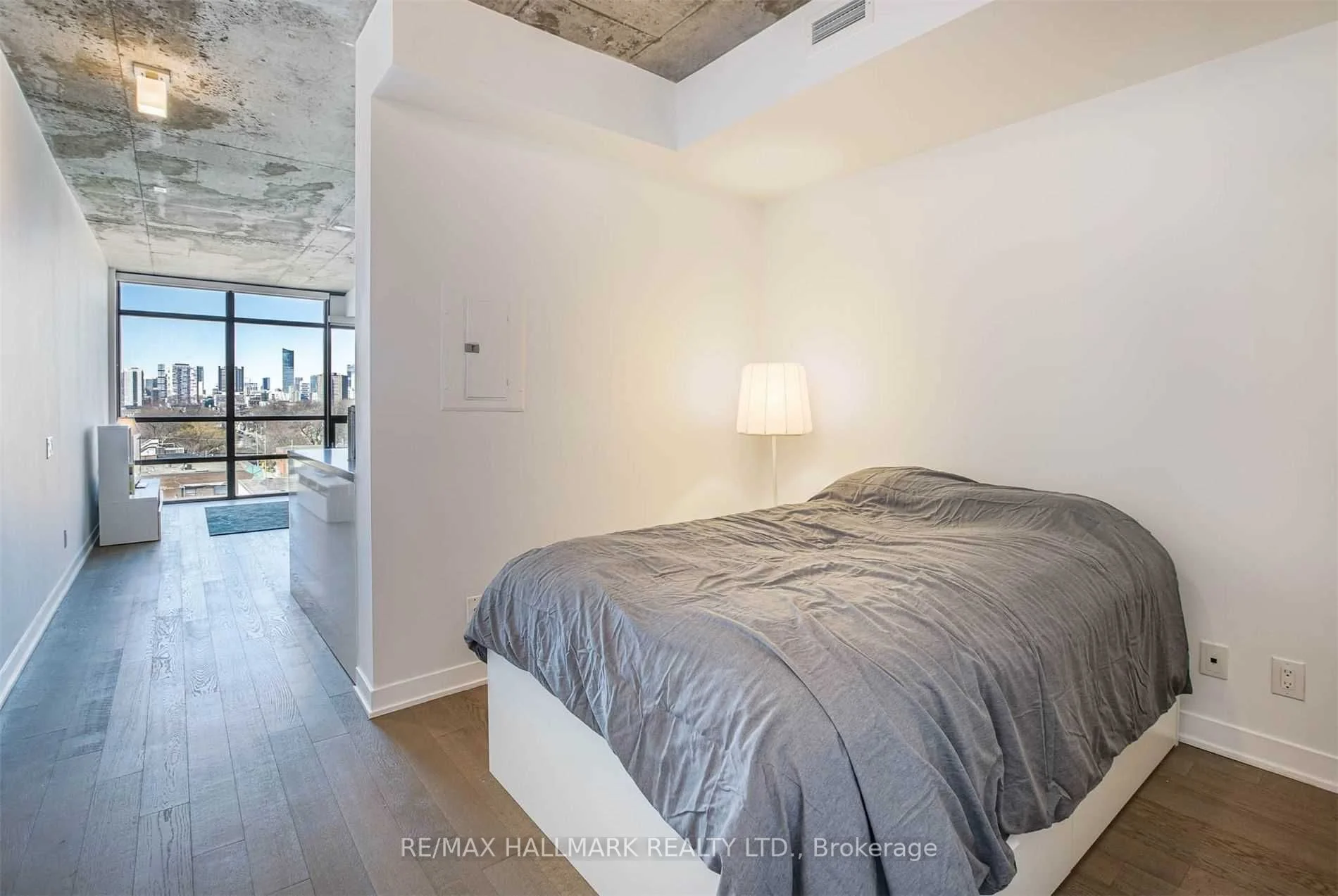 319 Carlaw Avenue 805, Toronto E01, ON M4M 2S1