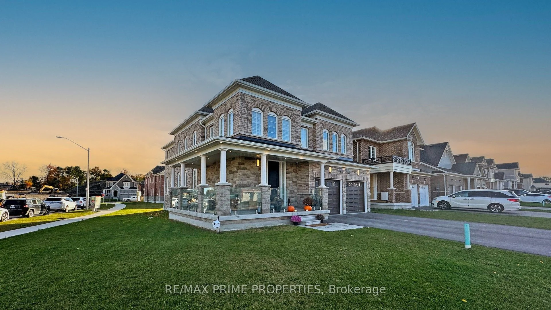 Detached in Scugog