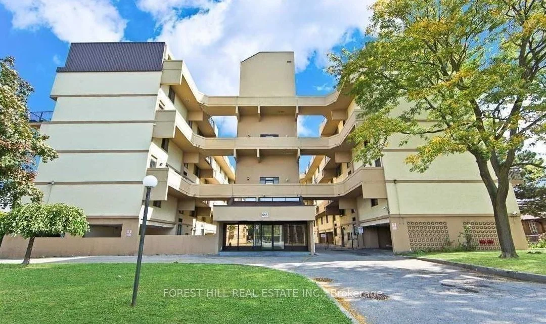 Condo Apartment in Toronto