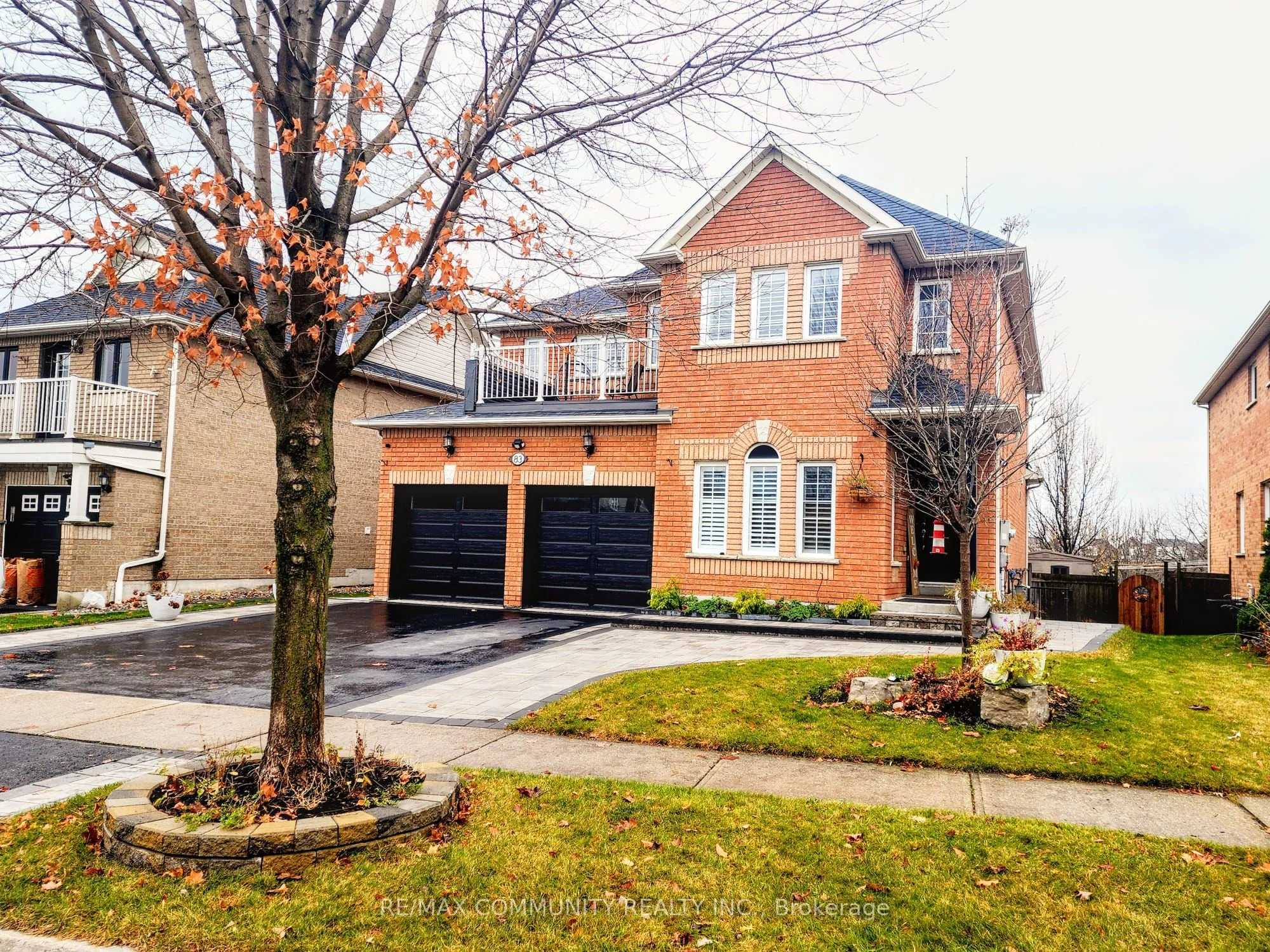 Detached in Whitby