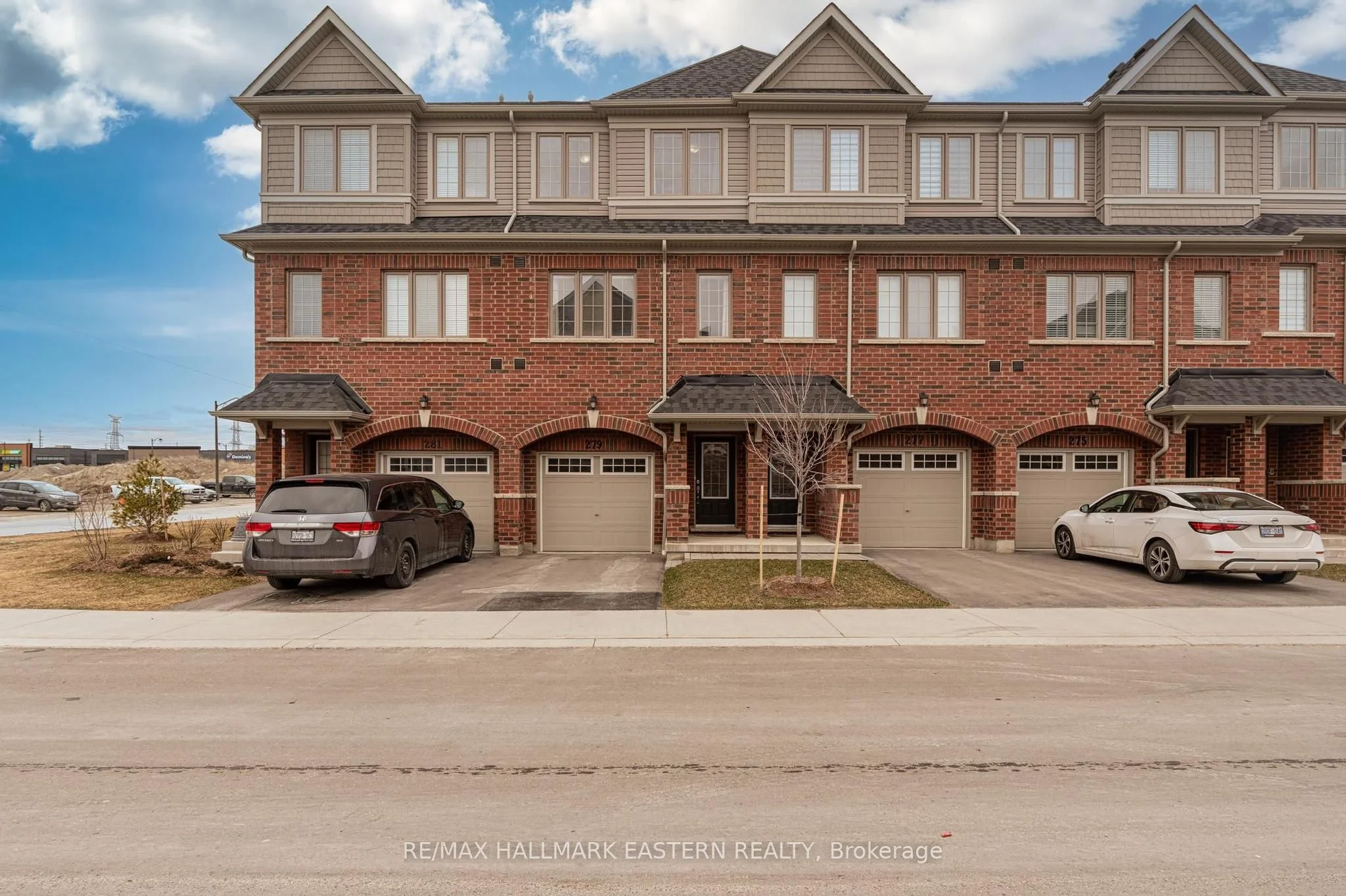 Condo Townhouse in Oshawa