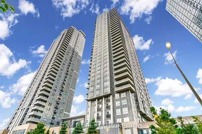 255 Village Green Square 1808, Toronto E07, On M1s 0l7