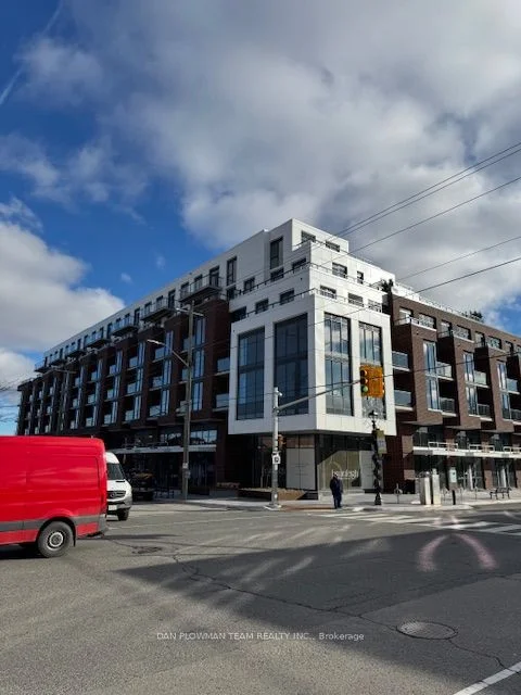 Condo Apartment in Whitby