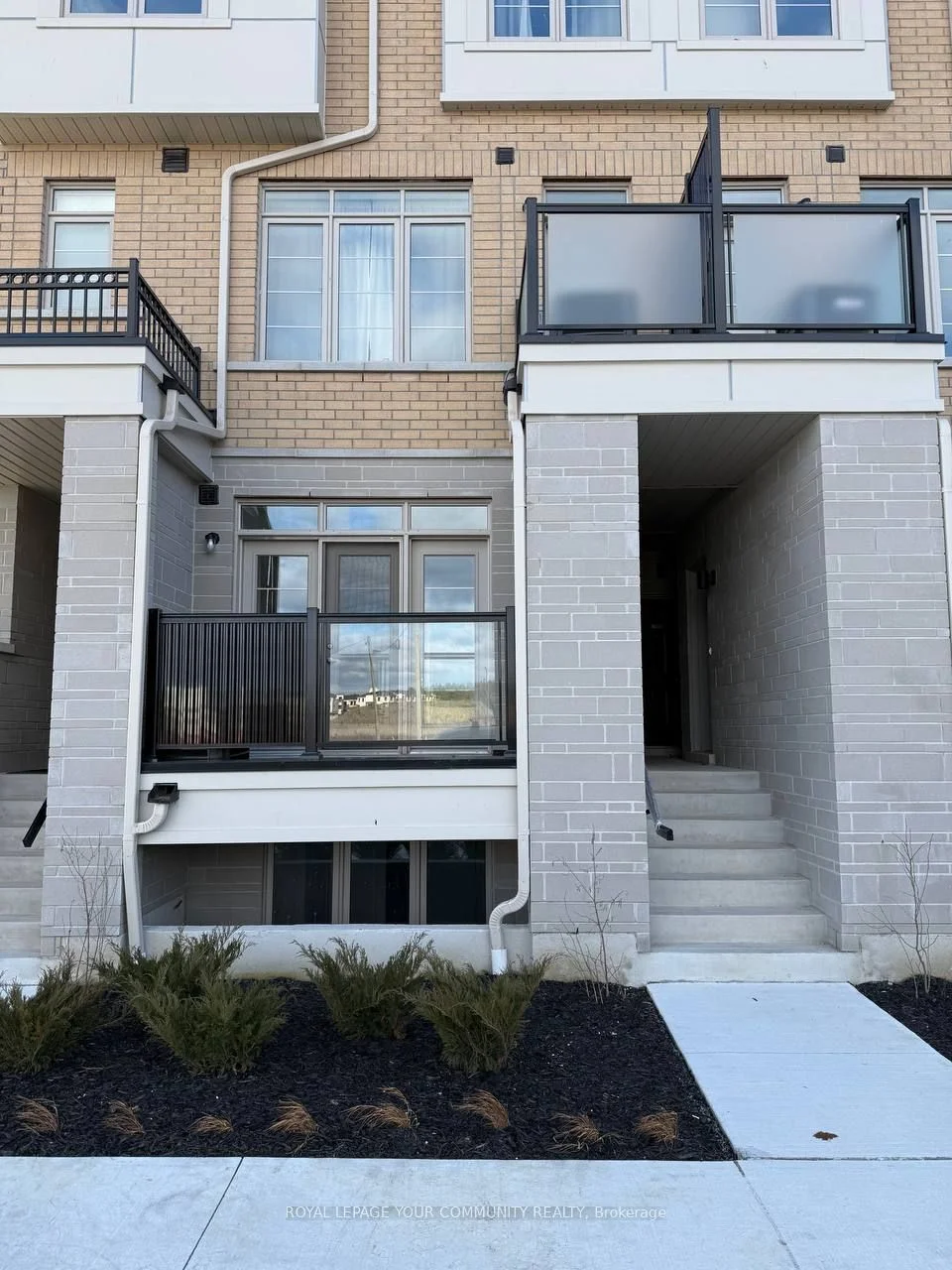 1655 Palmers Sawmill Road 123, Pickering, On L1x 2r2