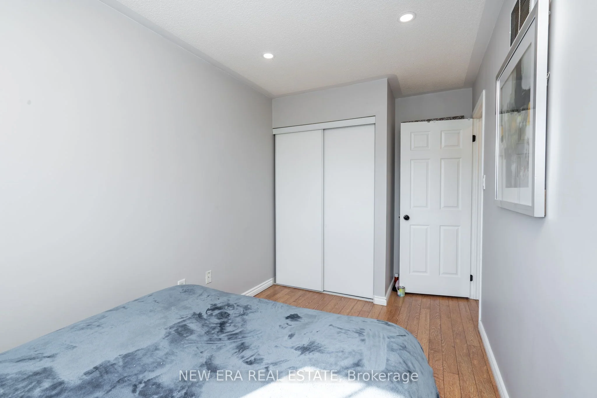 302 Swindells Street, Clarington, ON L1C 5G9