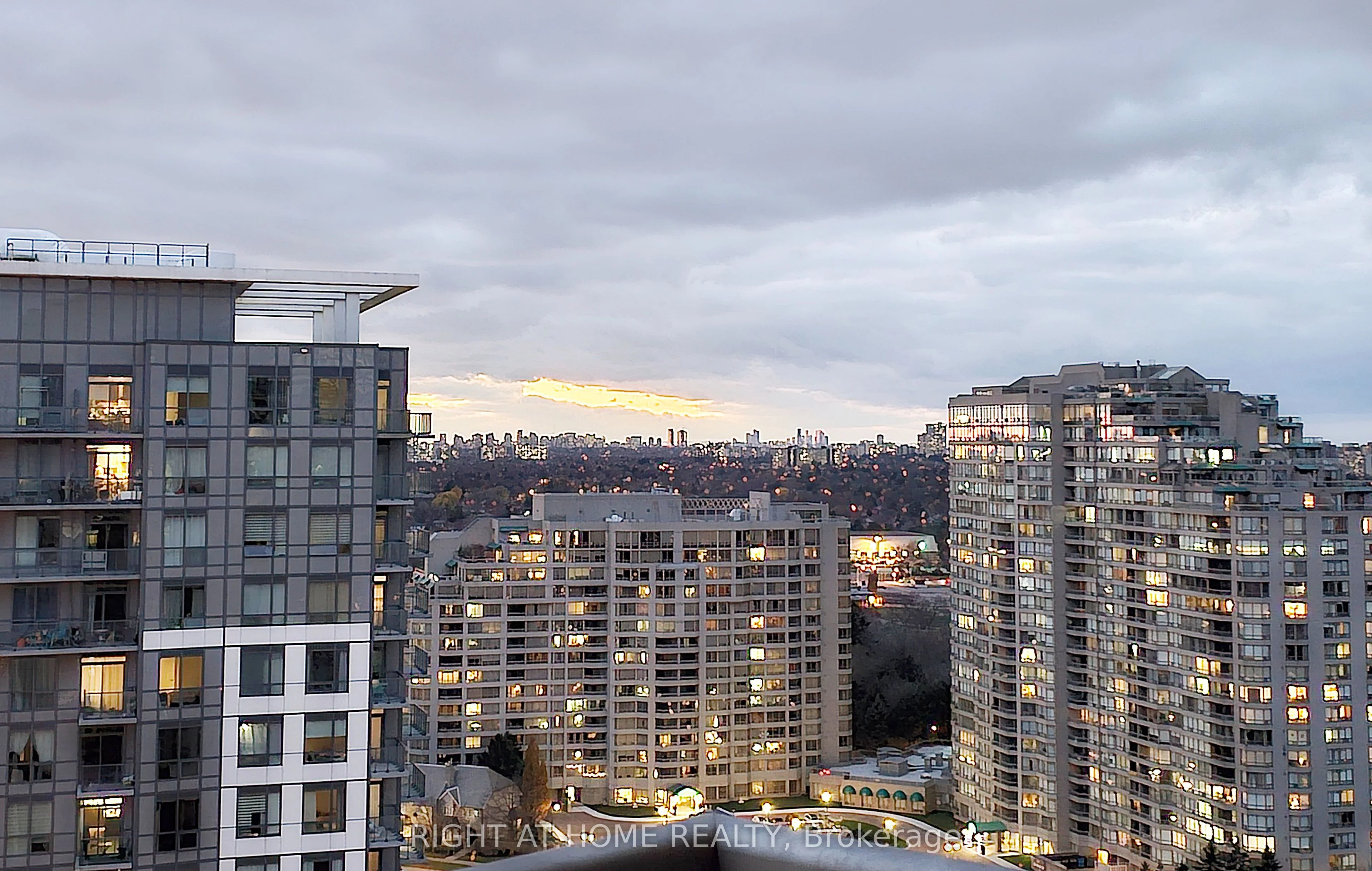 238 Bonis Avenue 2619, Toronto E05, On M1t 3w7