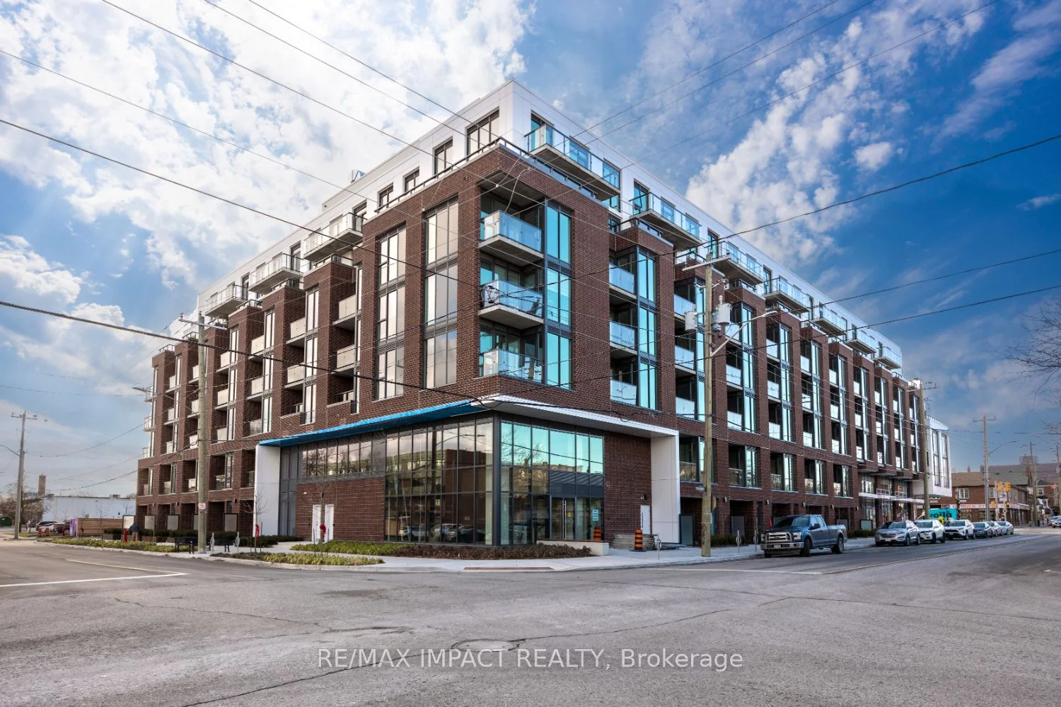 201 Brock Street 431, Whitby, On L1n 4k2