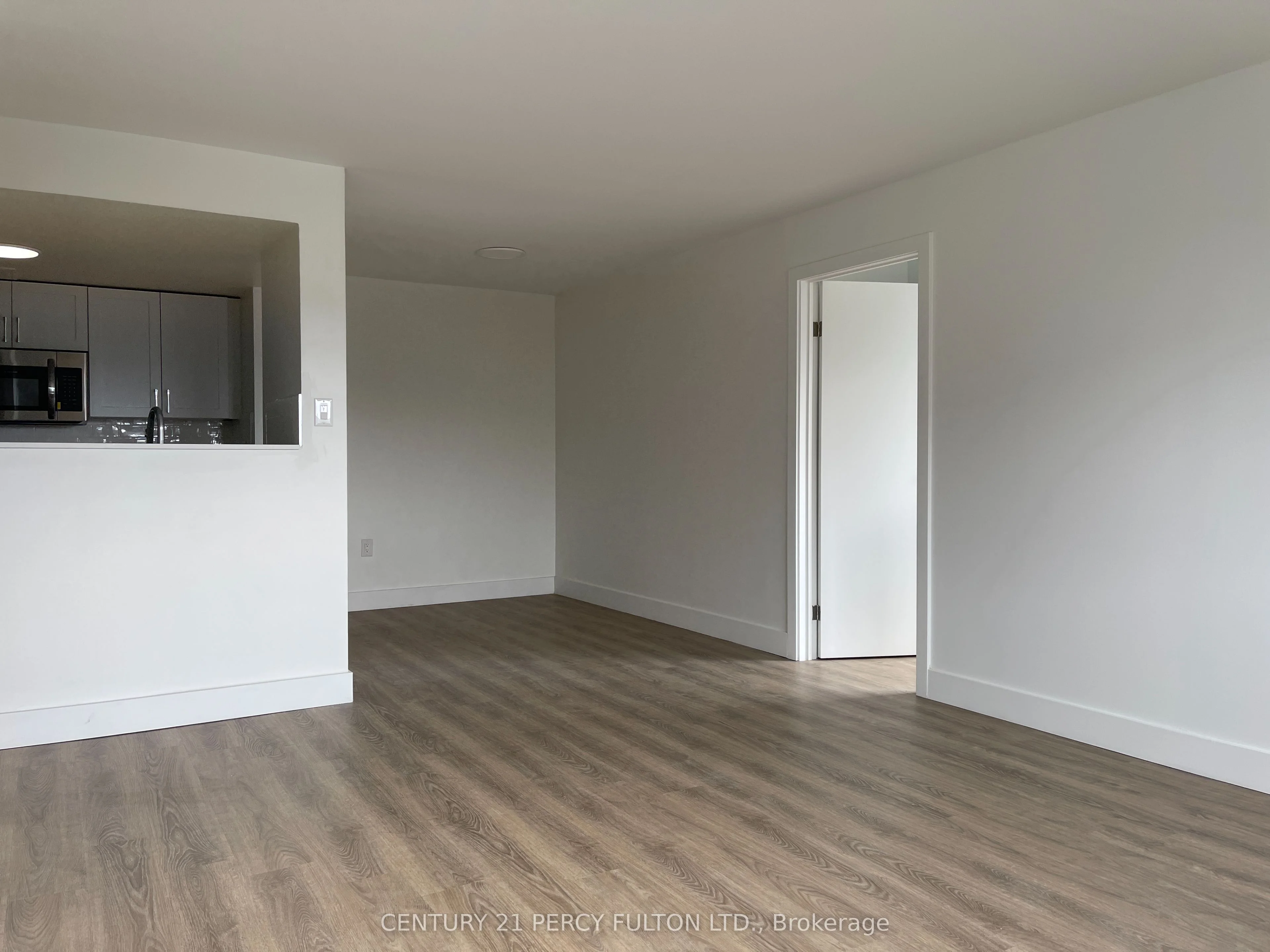 Condo Apartment in Whitby