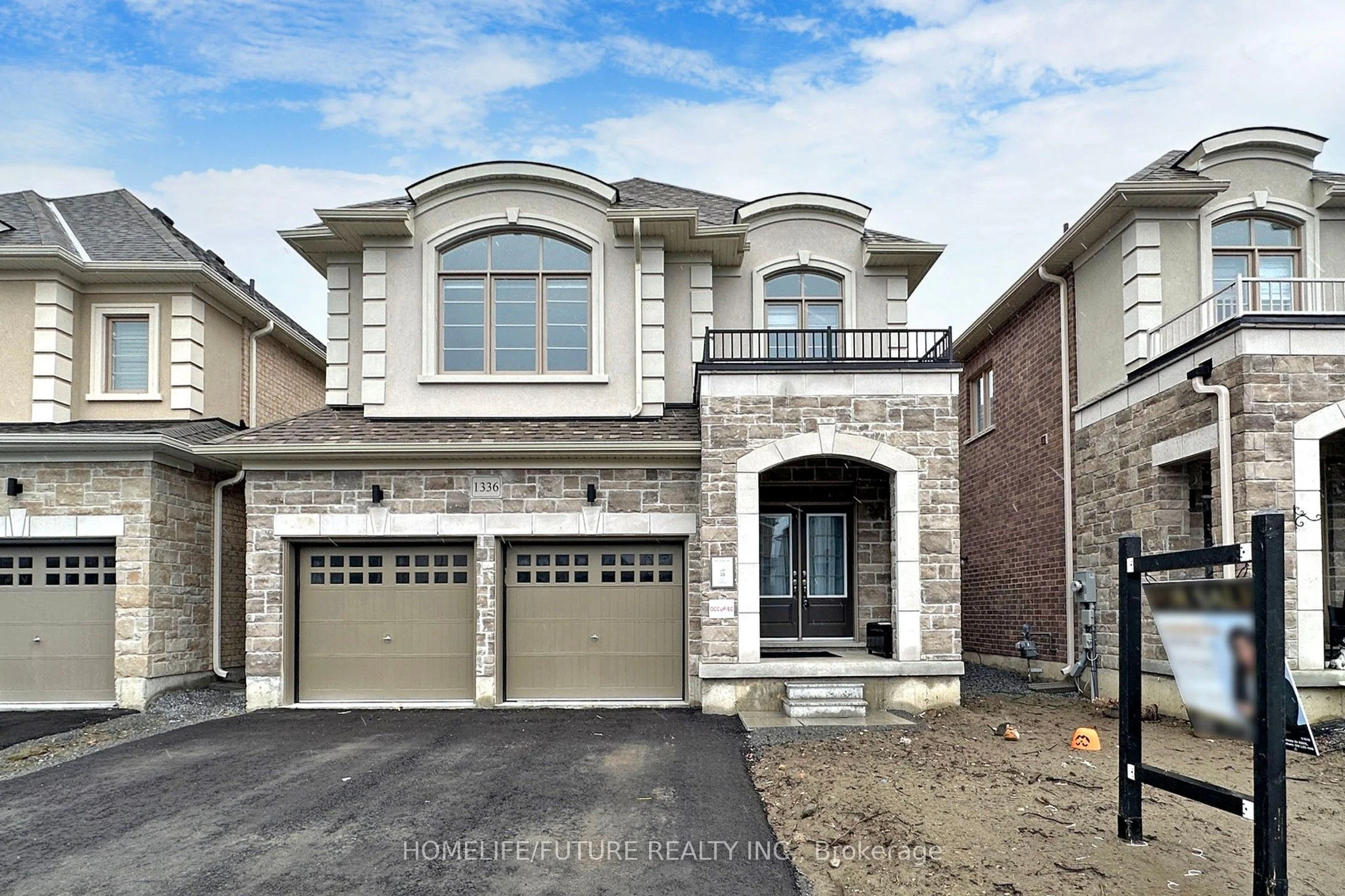 Detached in Oshawa