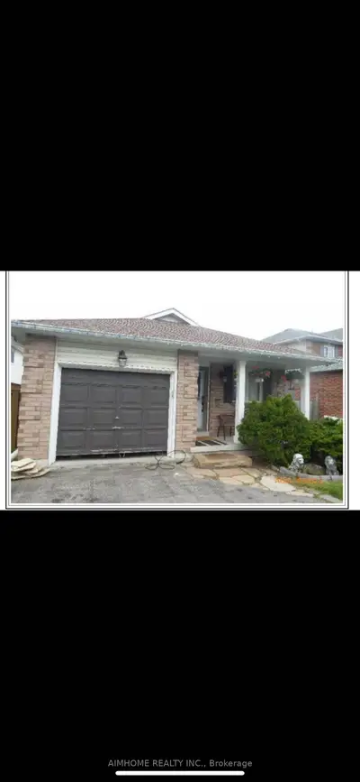 5 Bushford Street, Clarington, On L1e 2z8