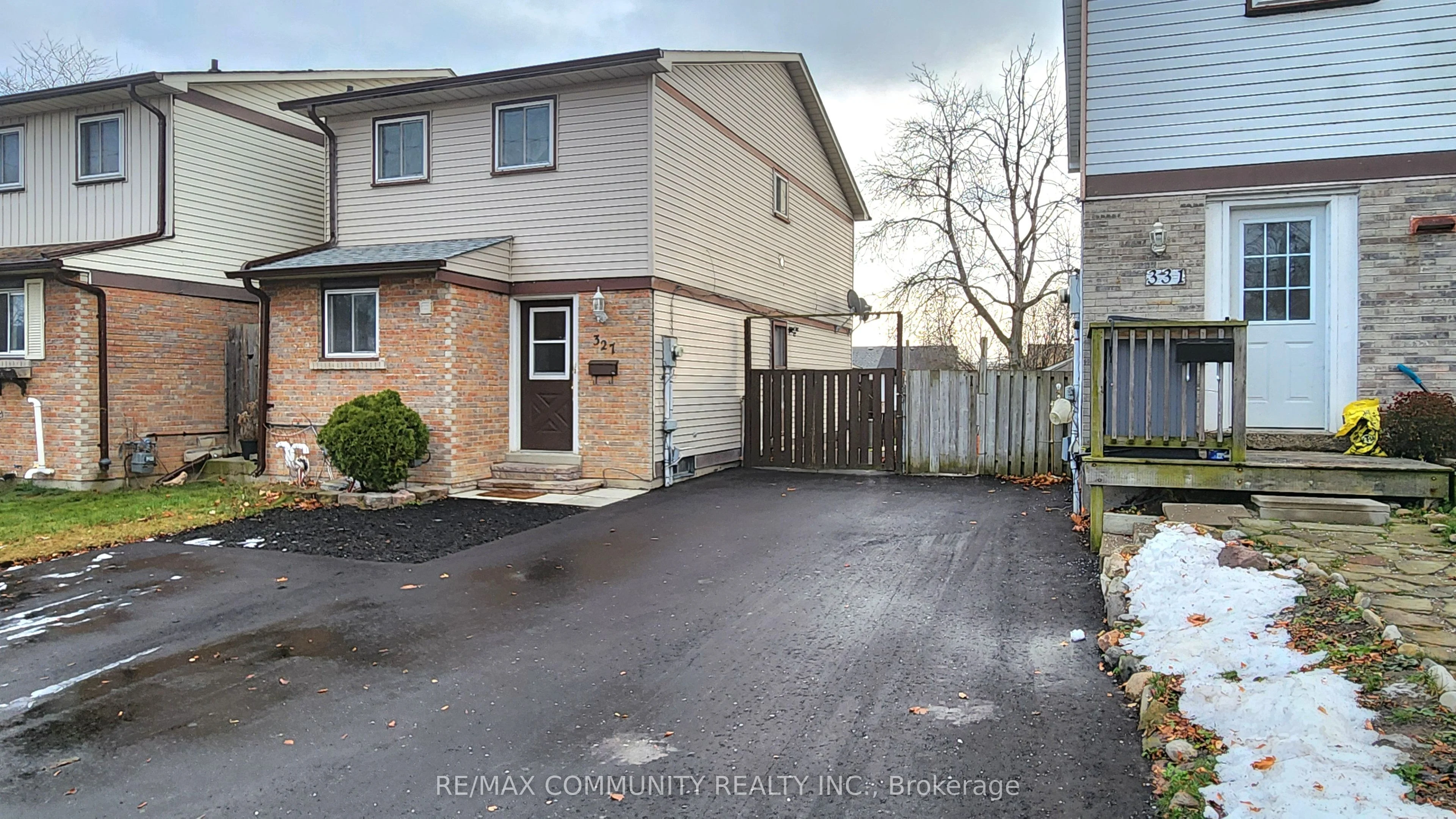 327 Phillip Murray Avenue, Oshawa, On L1j 1h1