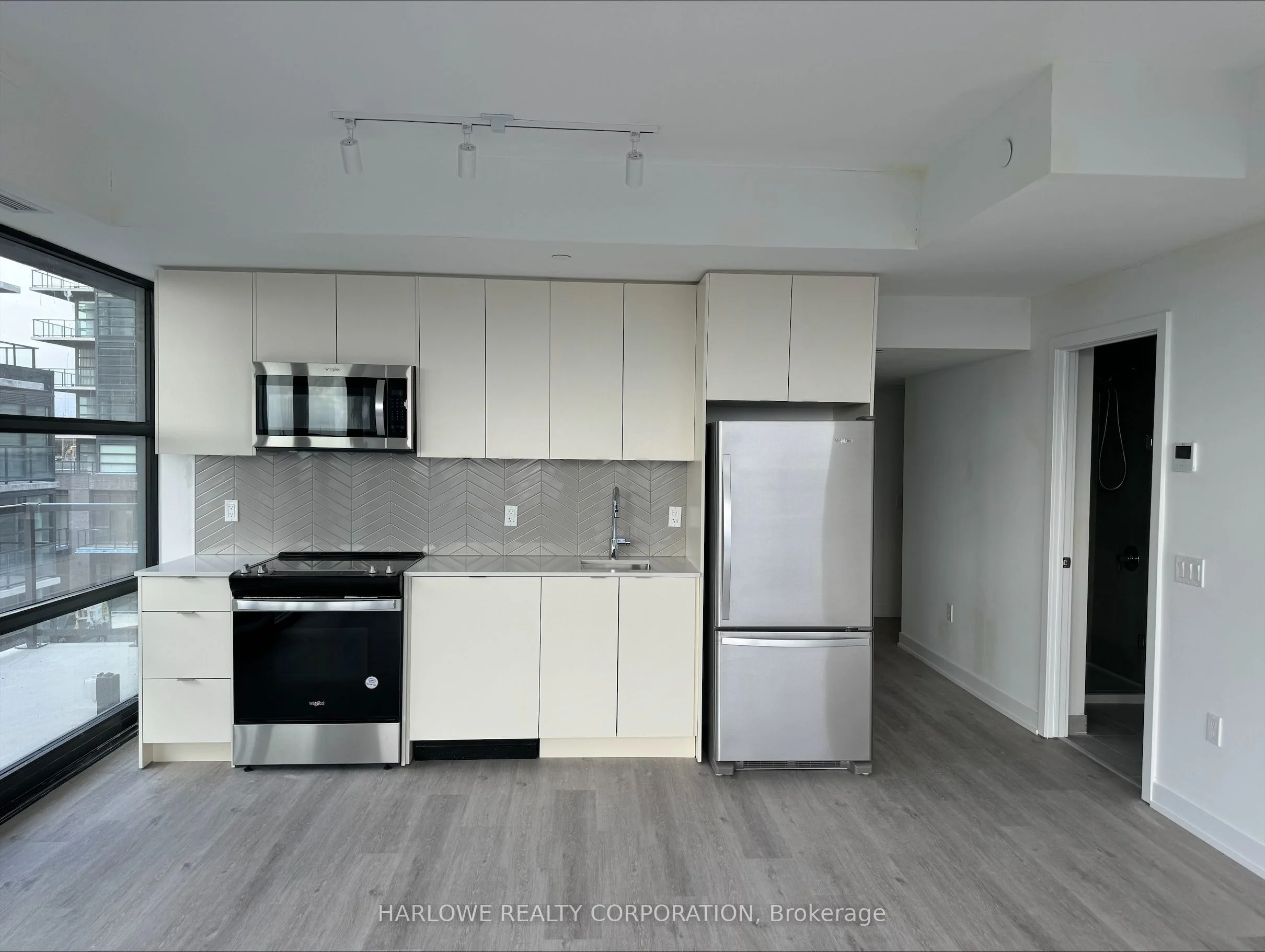 Condo Apartment in Whitby