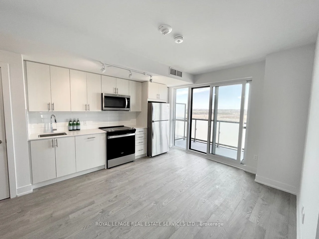 2550 Simcoe Street N 2307, Oshawa, On L1l 0r5