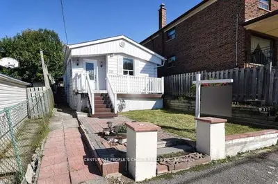 Detached in Toronto