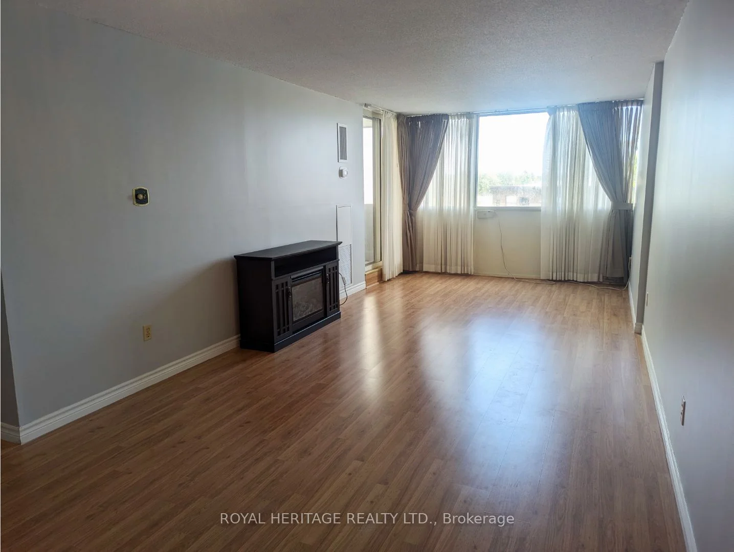44 Falby Court 401, Ajax, On L1s 3l1